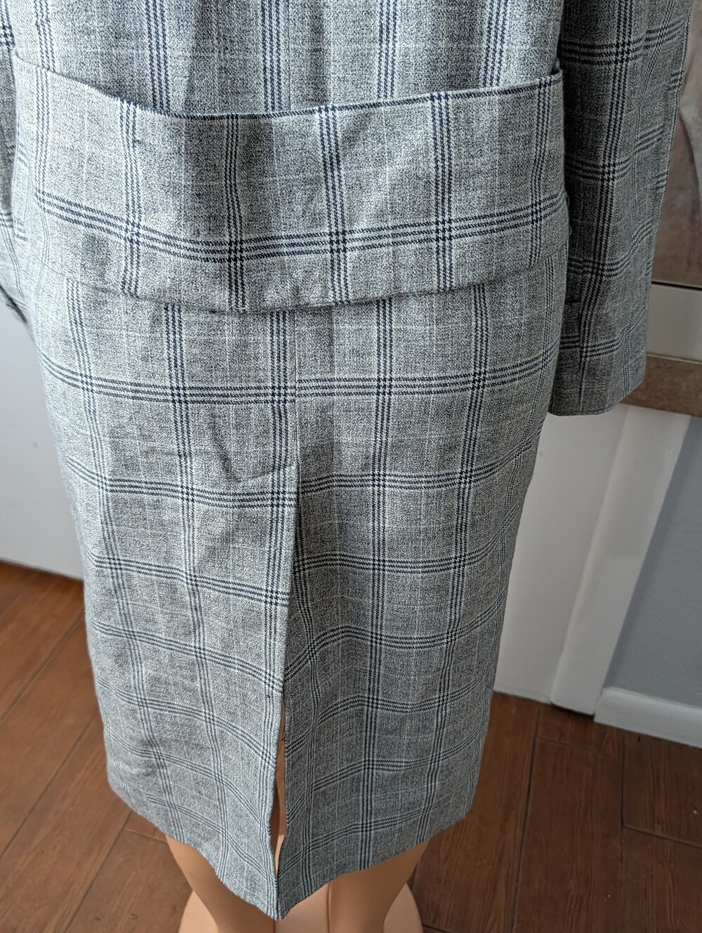 LOB Gray Plaid Long Women's Coat - Classic Tailored Overcoat Size XS 44"Length - Picture 7 of 10